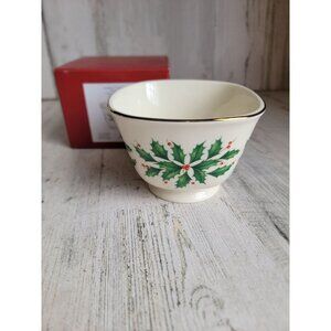 Lenox NEW 879340 mistletoe treat bowl holiday Xmas home decor